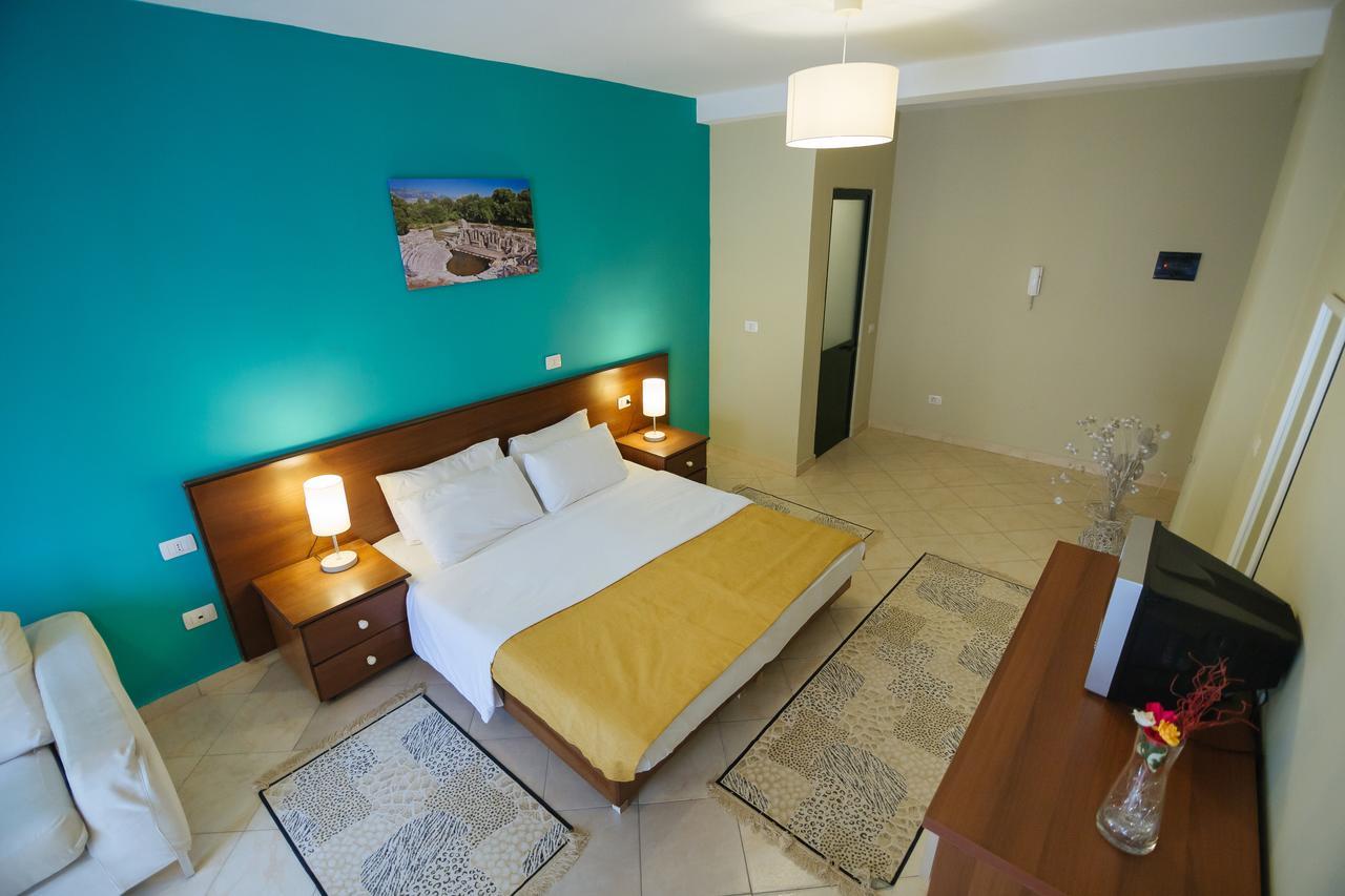 Akileda Hotel Durres Exterior photo