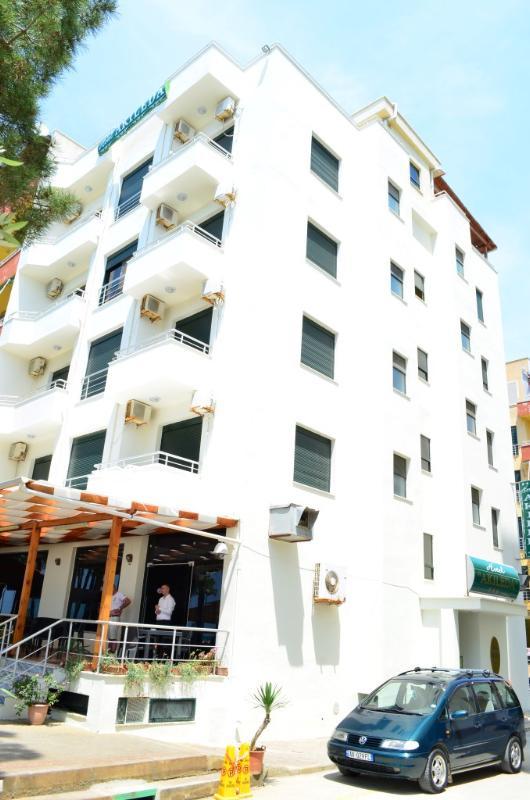 Akileda Hotel Durres Exterior photo